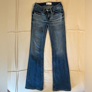 Buckle/BKE Stella Slim Fit Low Rise Bootcut. Size 22. Inseam 29.5 inches